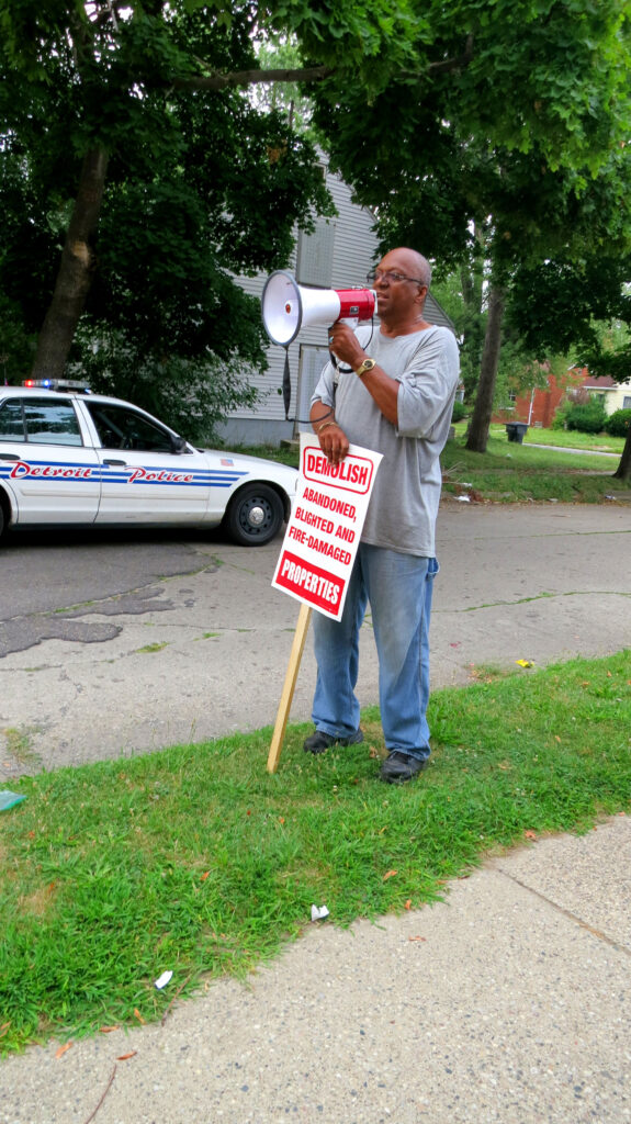 Public safety demonstration calling for house demolitions, Detroit, 2015
